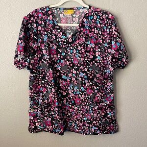 Wonder wink scrub top and pants.